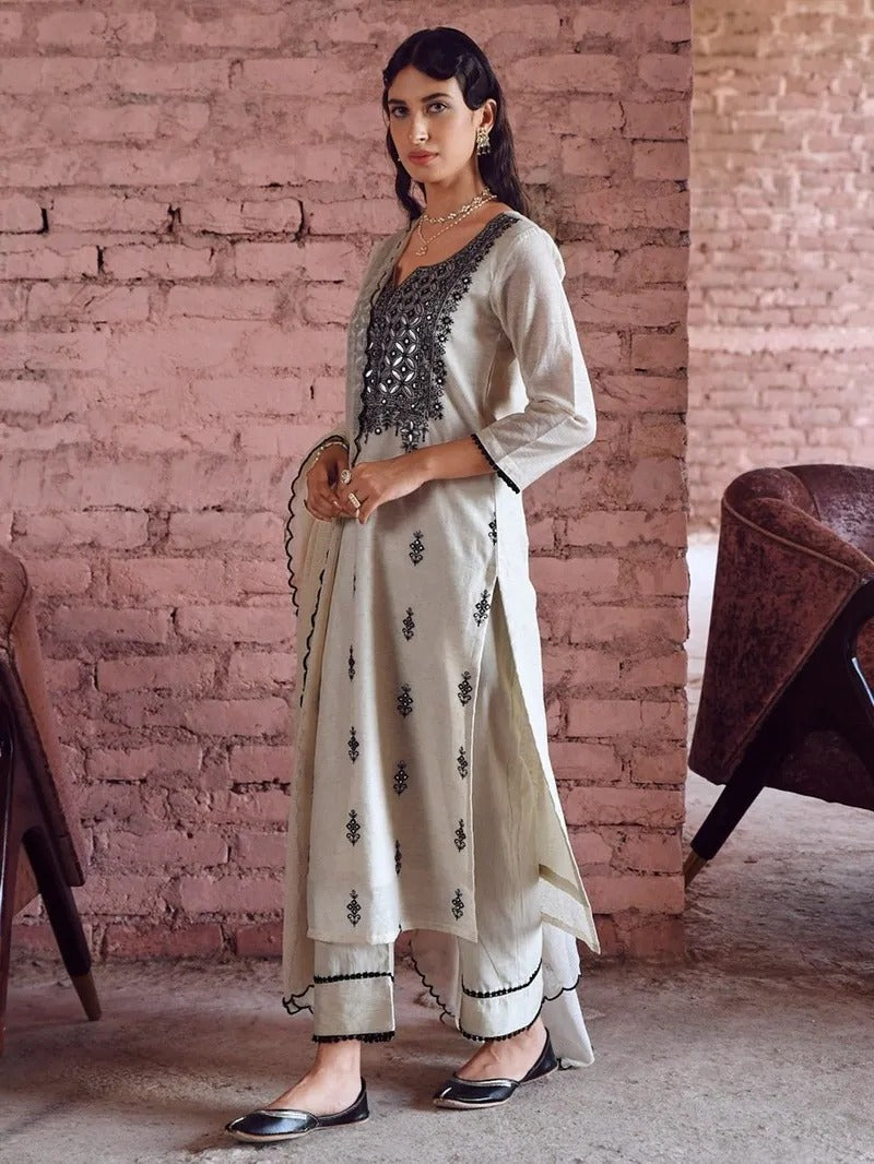 Ivory Noir Hand-Embroidered Kurta Set with Dupatta