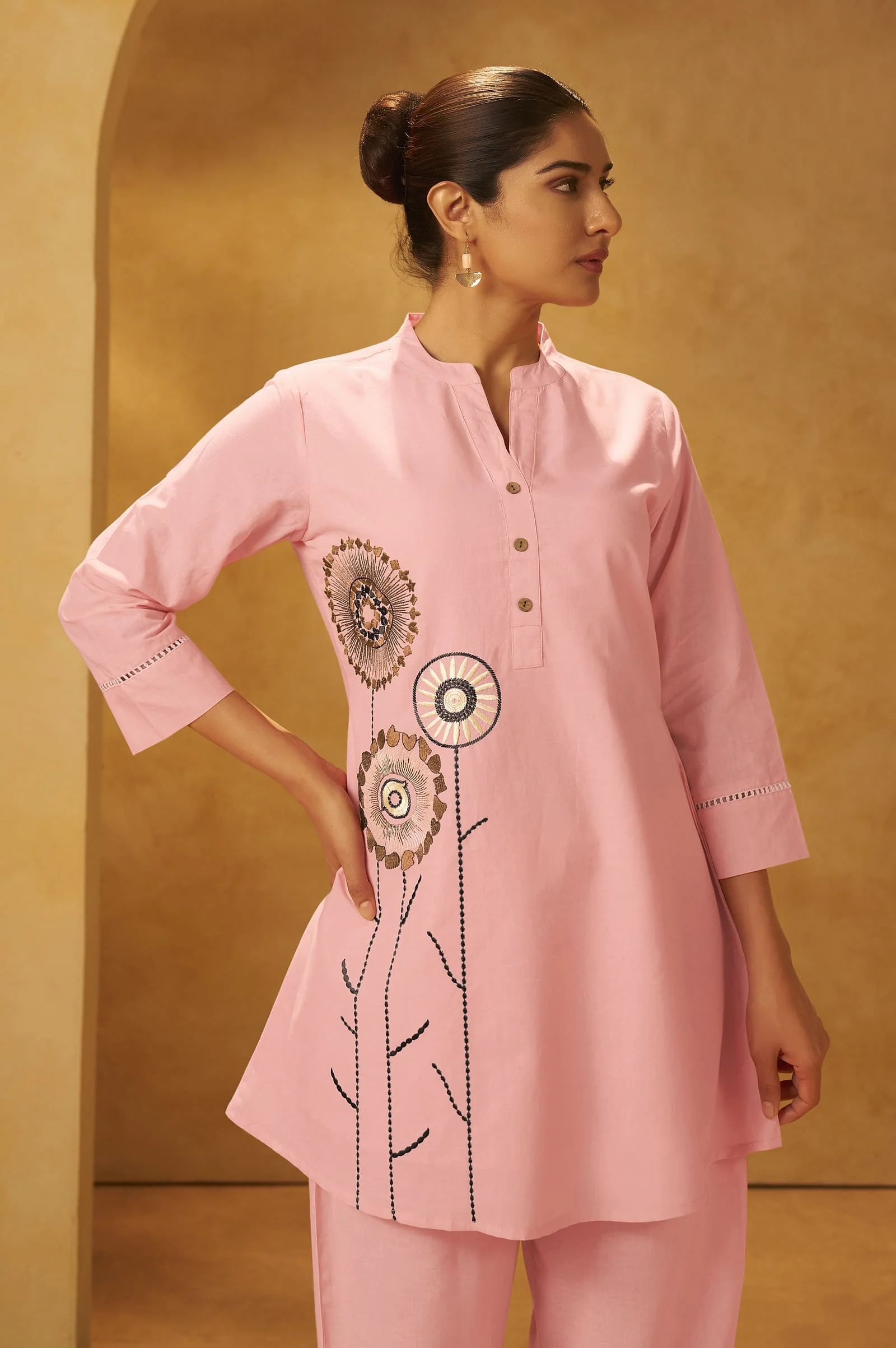 Women Pink Pure Cotton Embroidered Straight Kurta Co-Ord Set