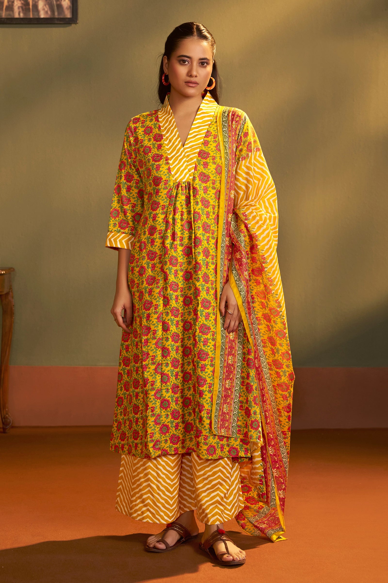 Sunheri Bloom Printed Kurta Set