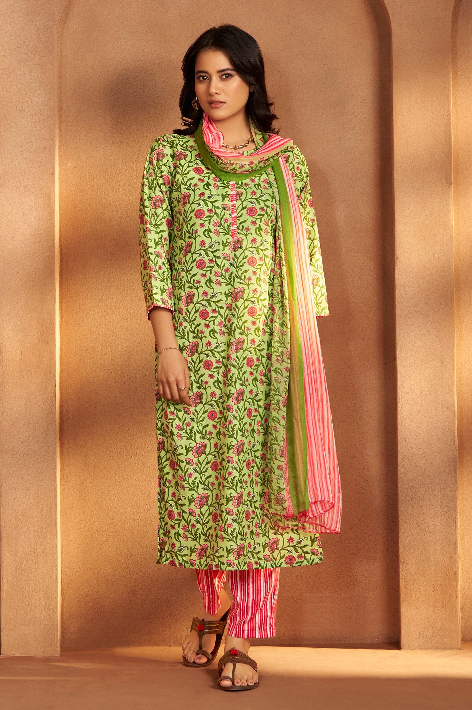 Pista Bloom Printed Kurta Set