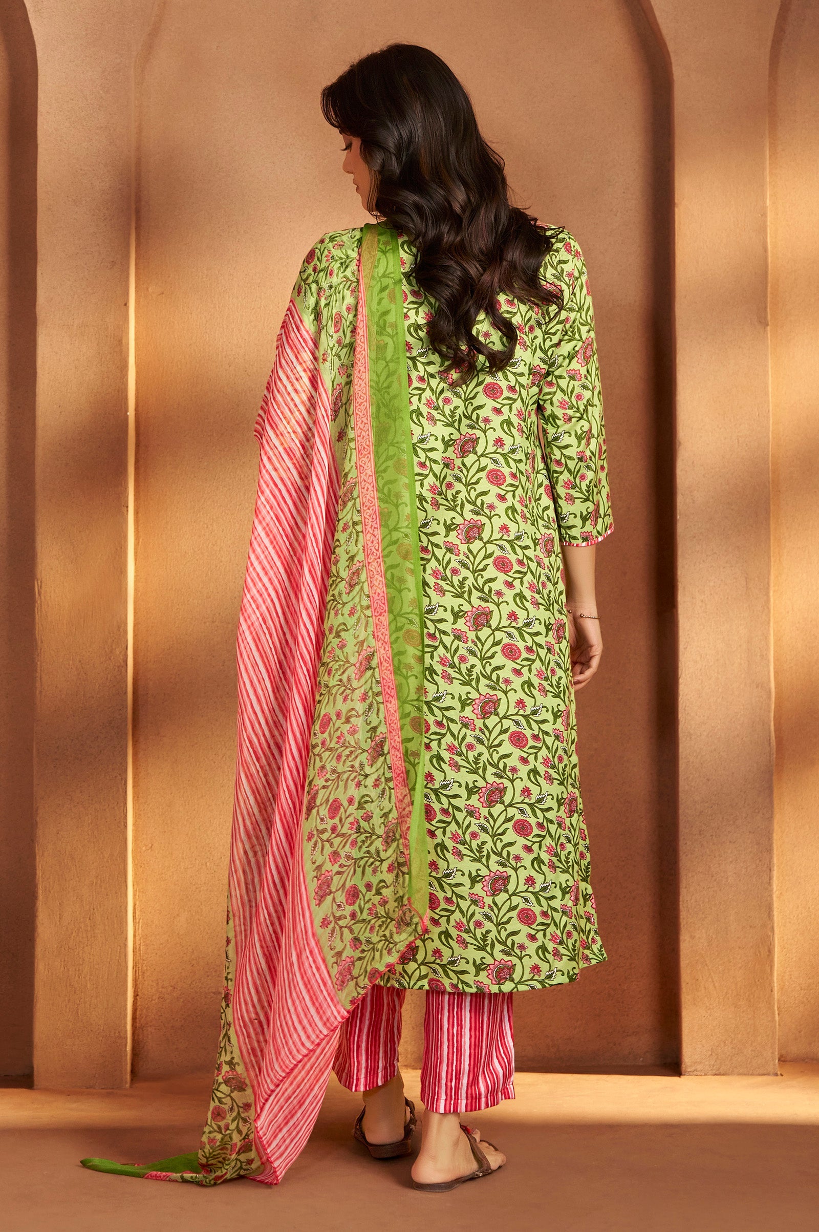 Pista Bloom Printed Kurta Set