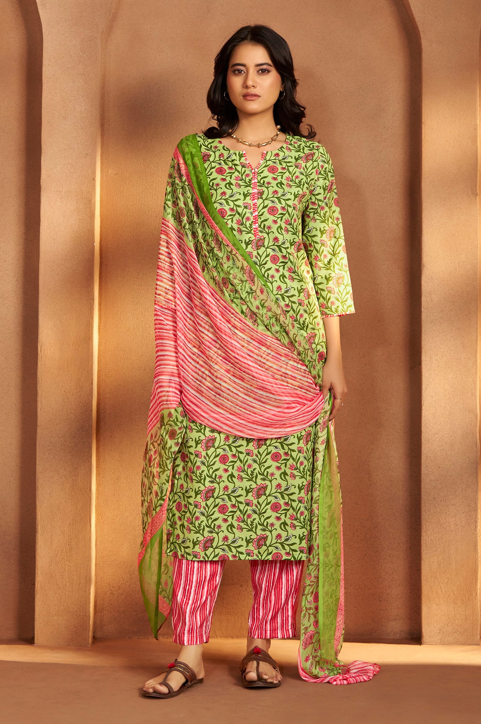 Pista Bloom Printed Kurta Set