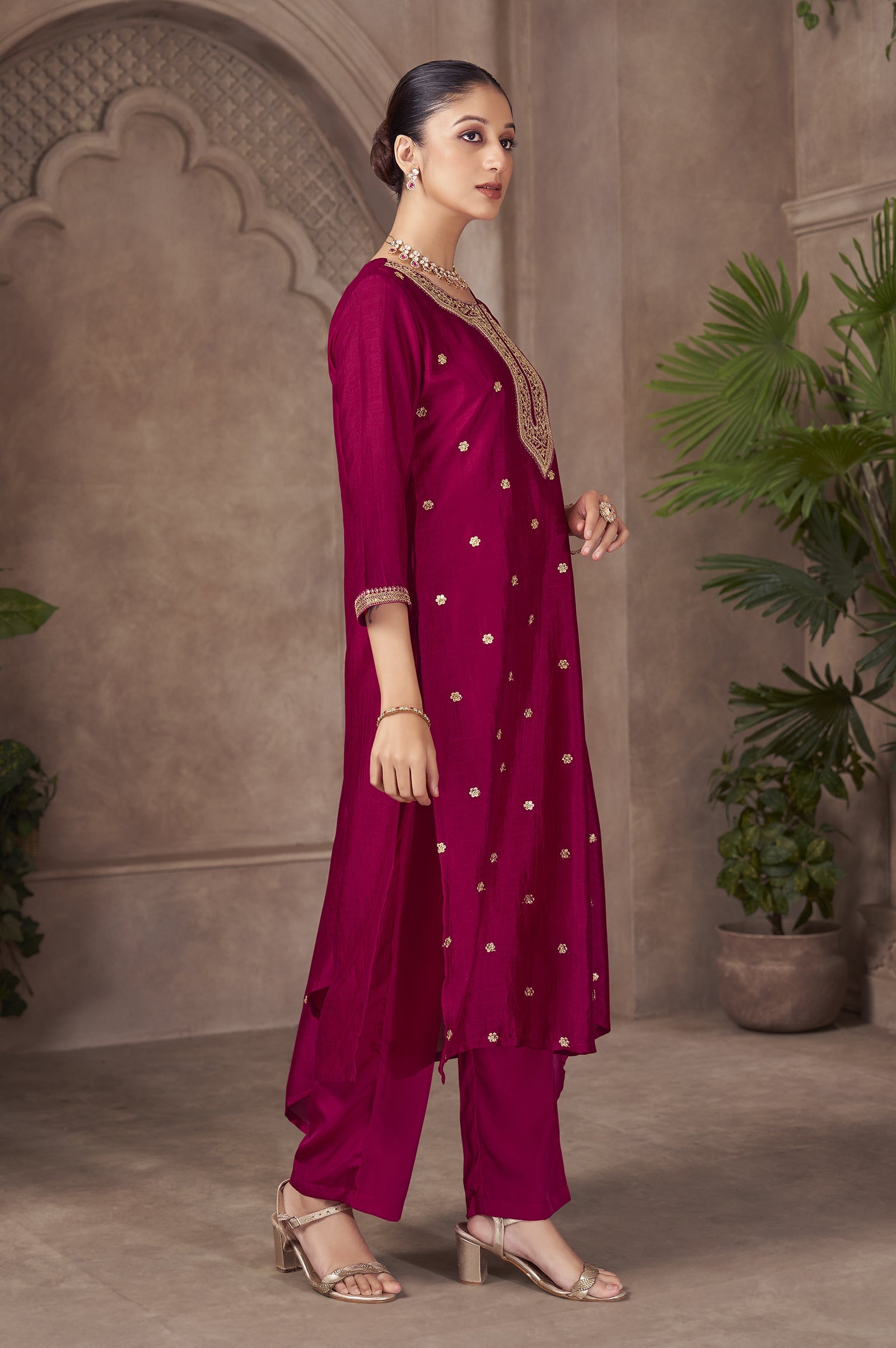 Rose Royale Vichitra Silk Embroidered Kurta Set