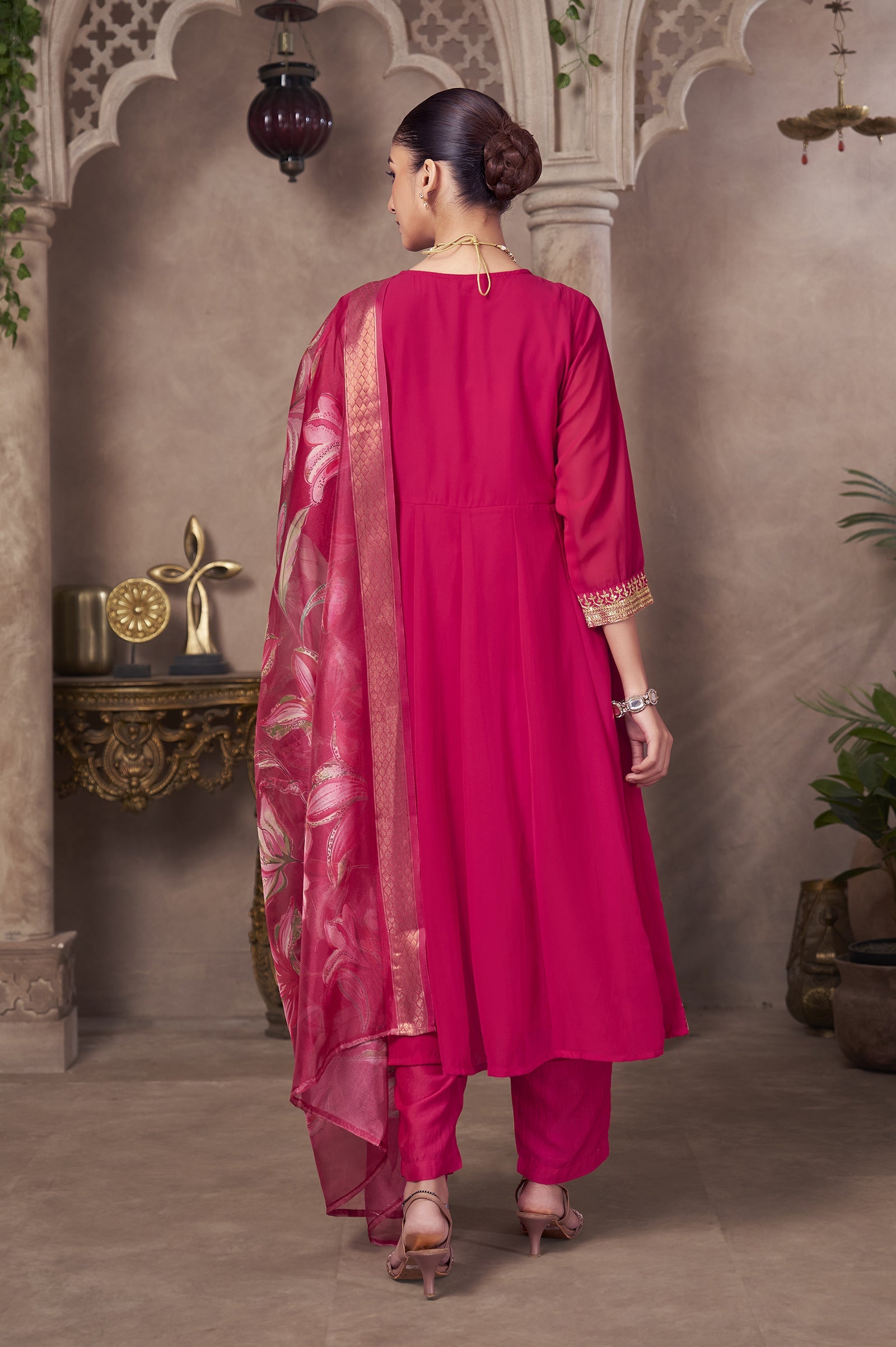Aaradhya Embroidered Kurta Set