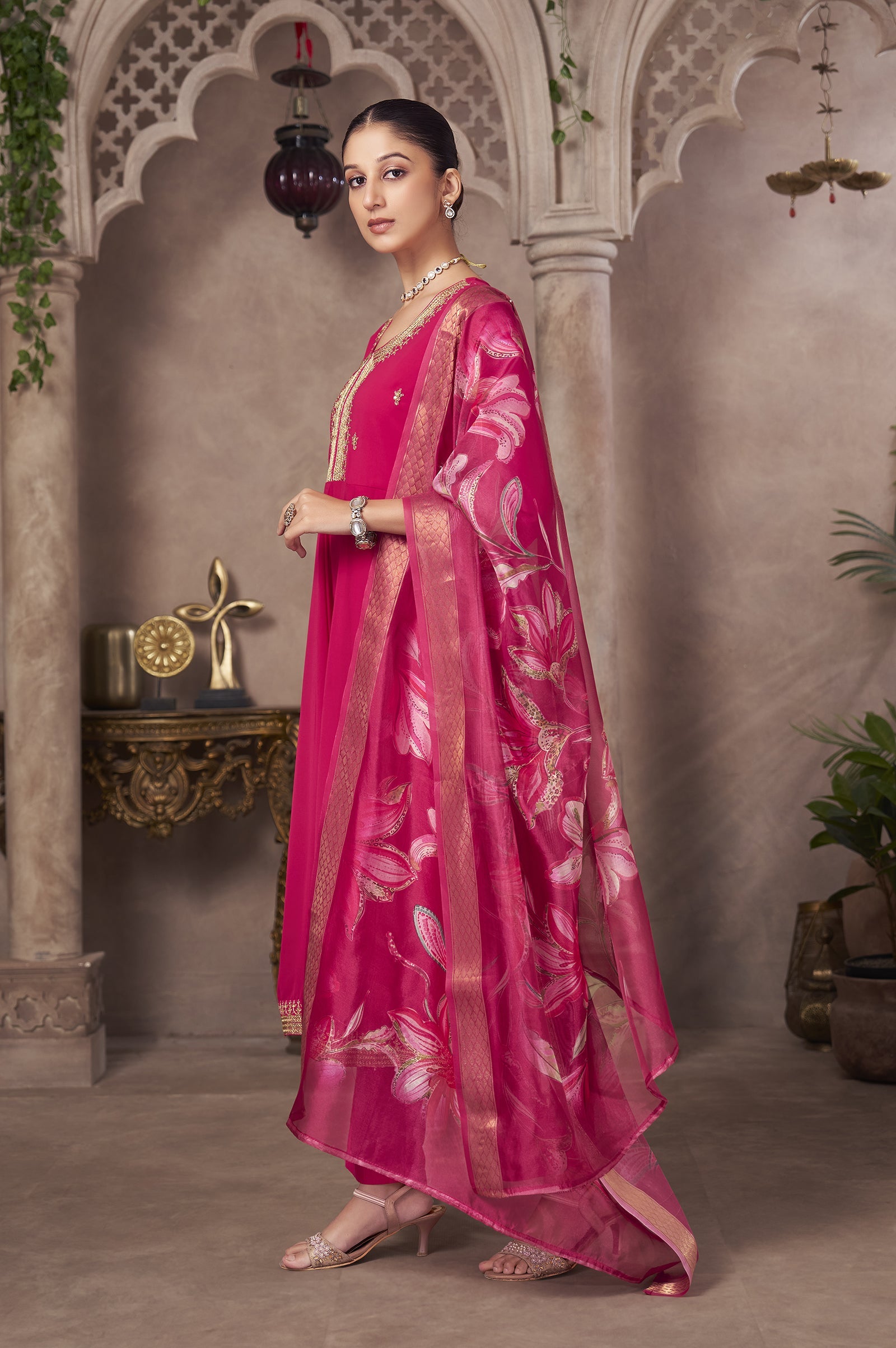 Aaradhya Embroidered Kurta Set