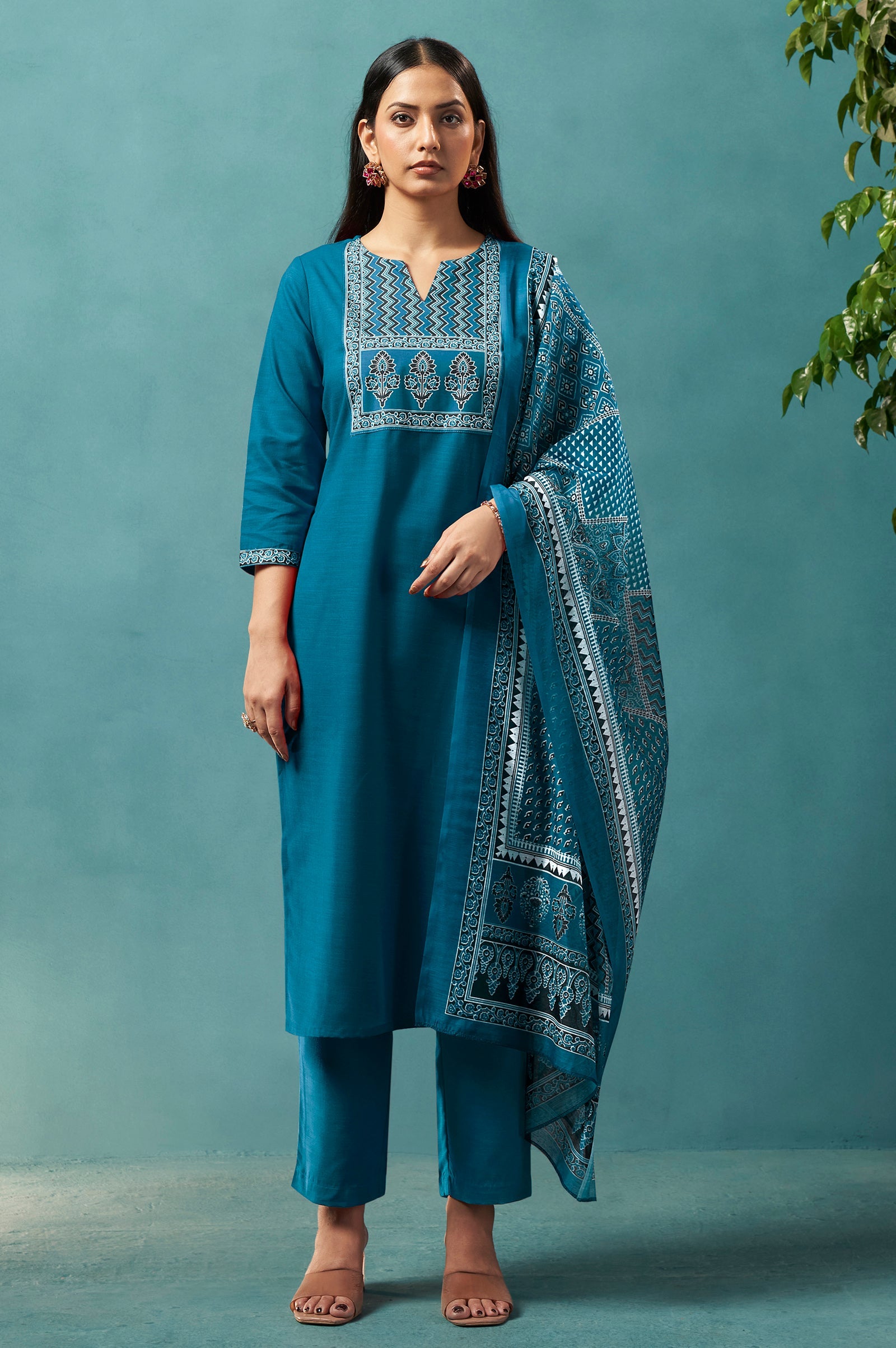 Azure Bloom Cotton Blend Printed Kurta Set