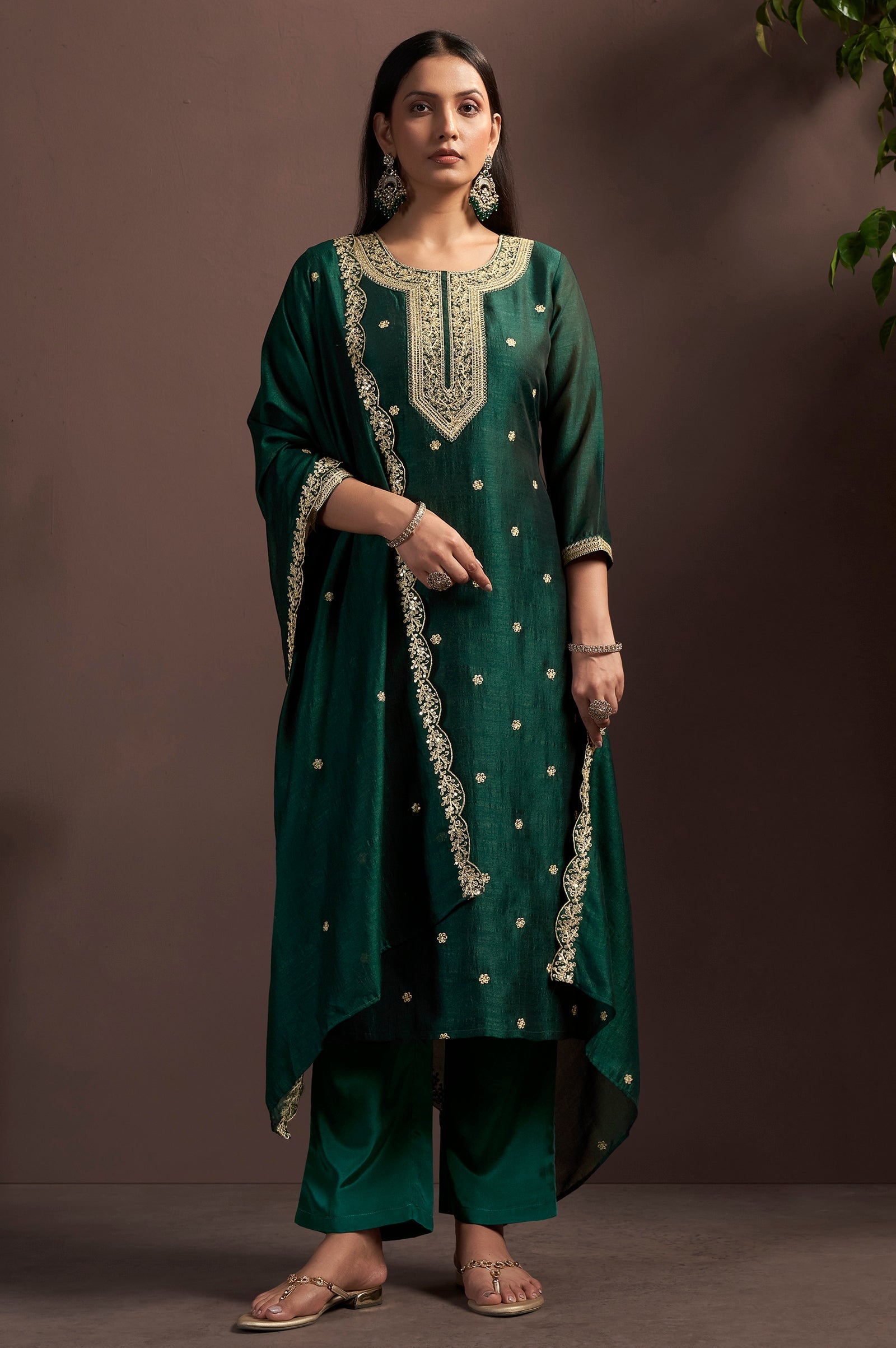 Emerald Royale Vichitra Silk Embroidered Kurta Set