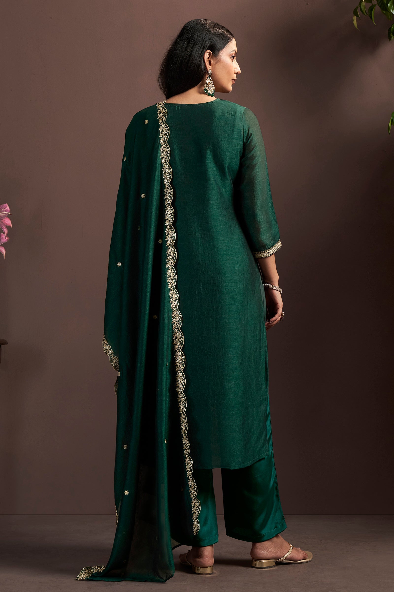 Emerald Royale Vichitra Silk Embroidered Kurta Set
