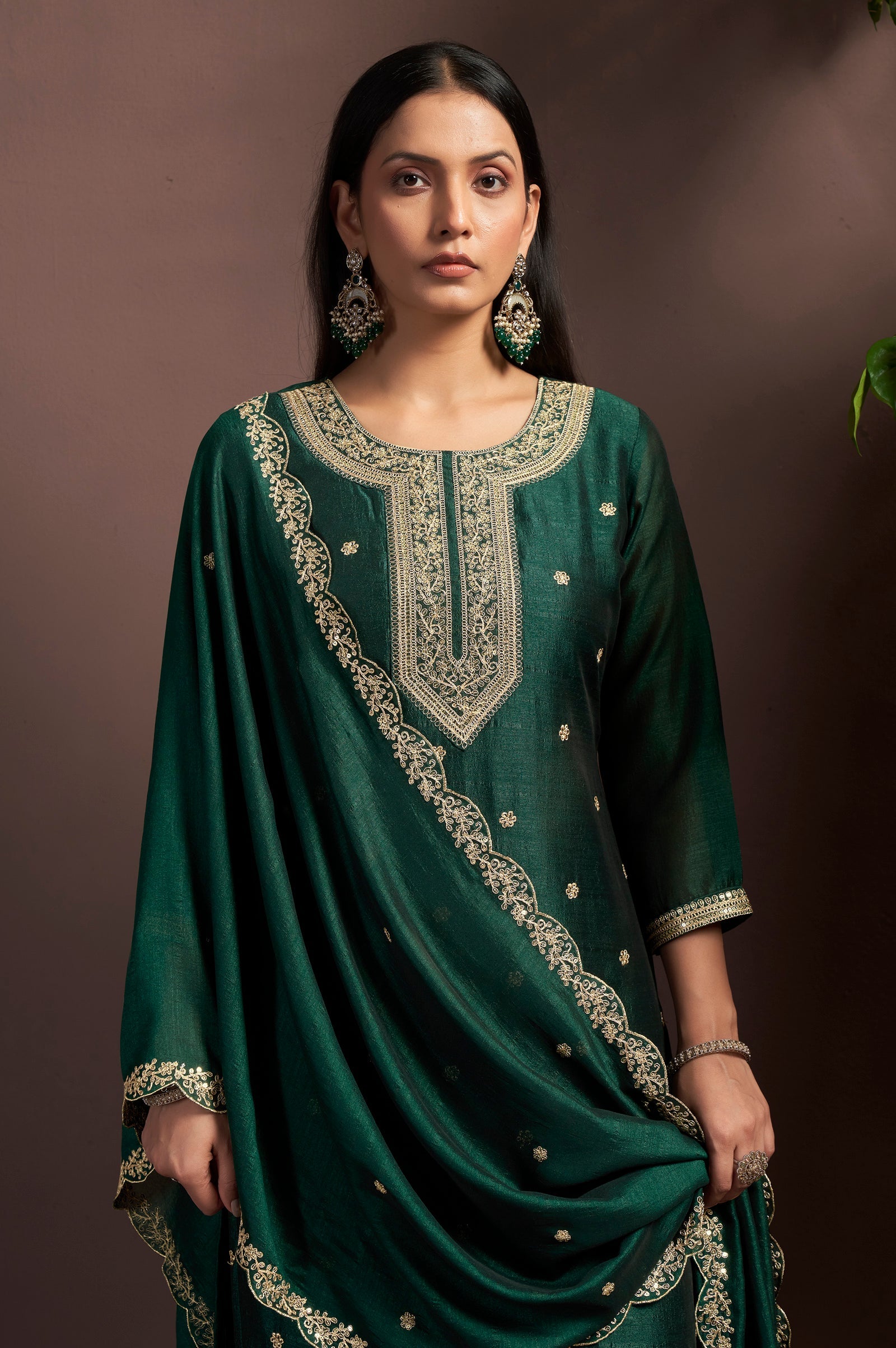 Emerald Royale Vichitra Silk Embroidered Kurta Set