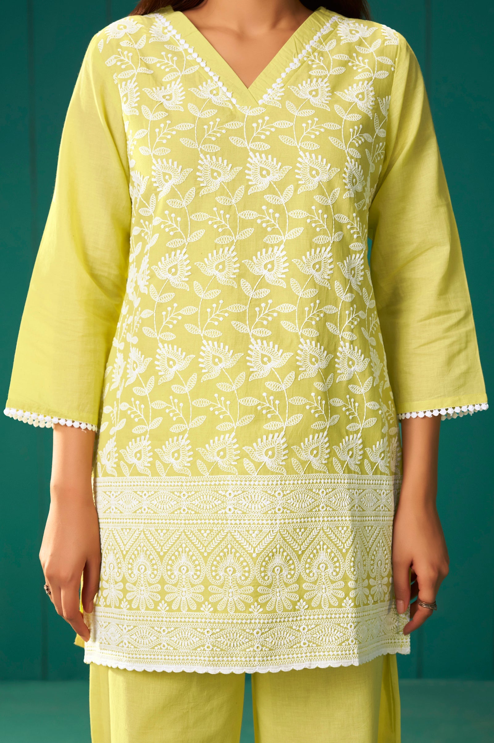 Sunheri Schiffli Cotton Co-Ord Set