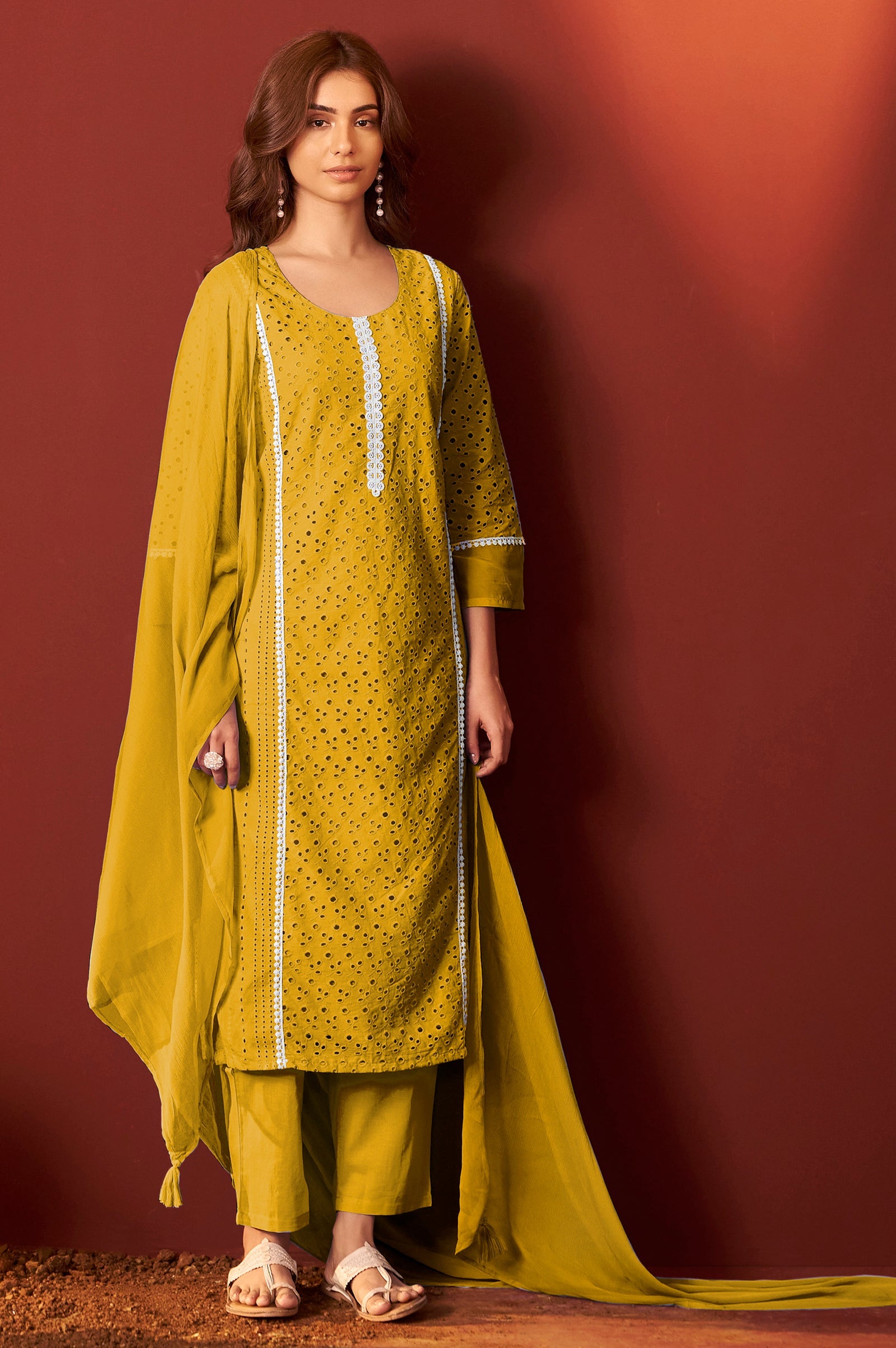 Noor Lace Schiffli Kurta Set