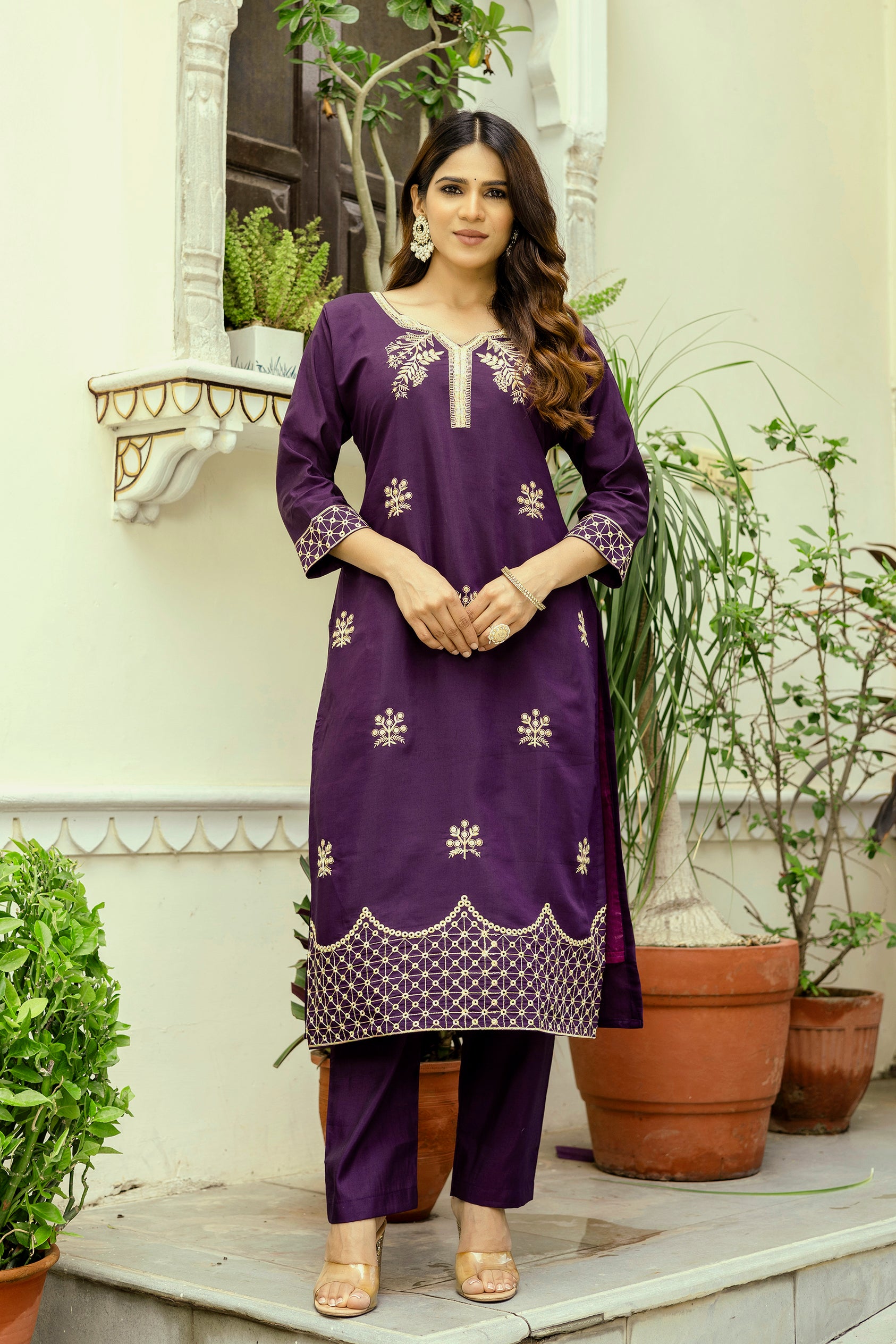 Noorea Embroidered Chanderi Suit Set