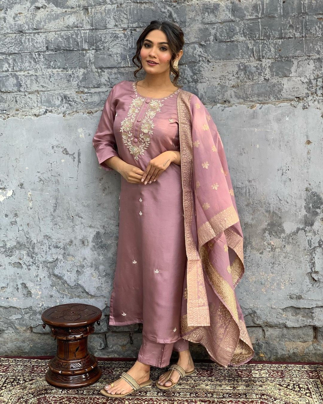 Vani Gulab Mauve Embroidered Kurta Set with Dupatta