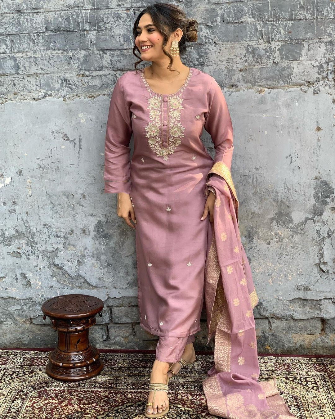 Vani Gulab Mauve Embroidered Kurta Set with Dupatta