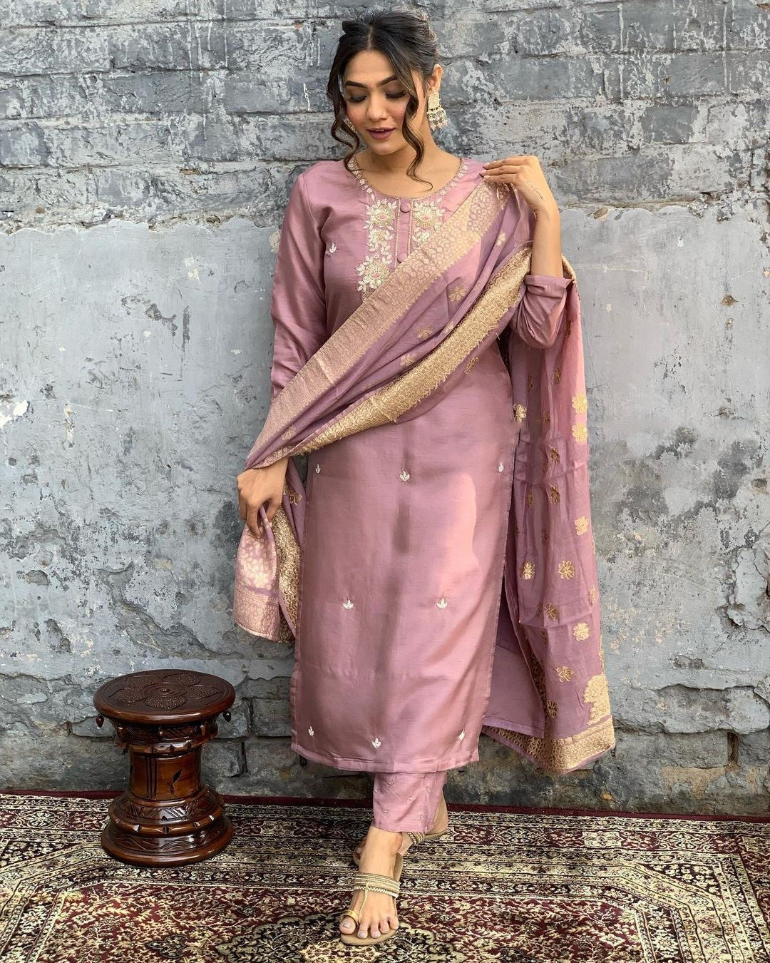 Vani Gulab Mauve Embroidered Kurta Set with Dupatta