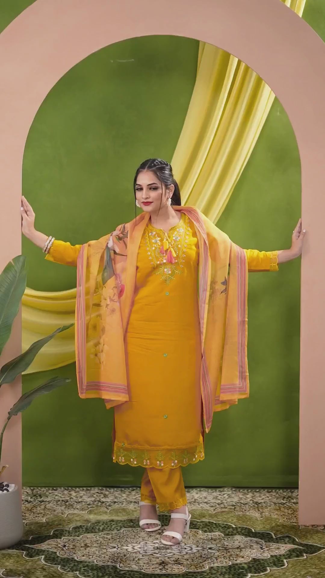 Sunehri Aabha Embroidered Kurta Set with Printed Dupatta